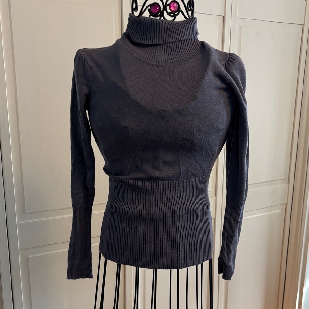 Grane Women's Dark Gray Turtleneck Sweater